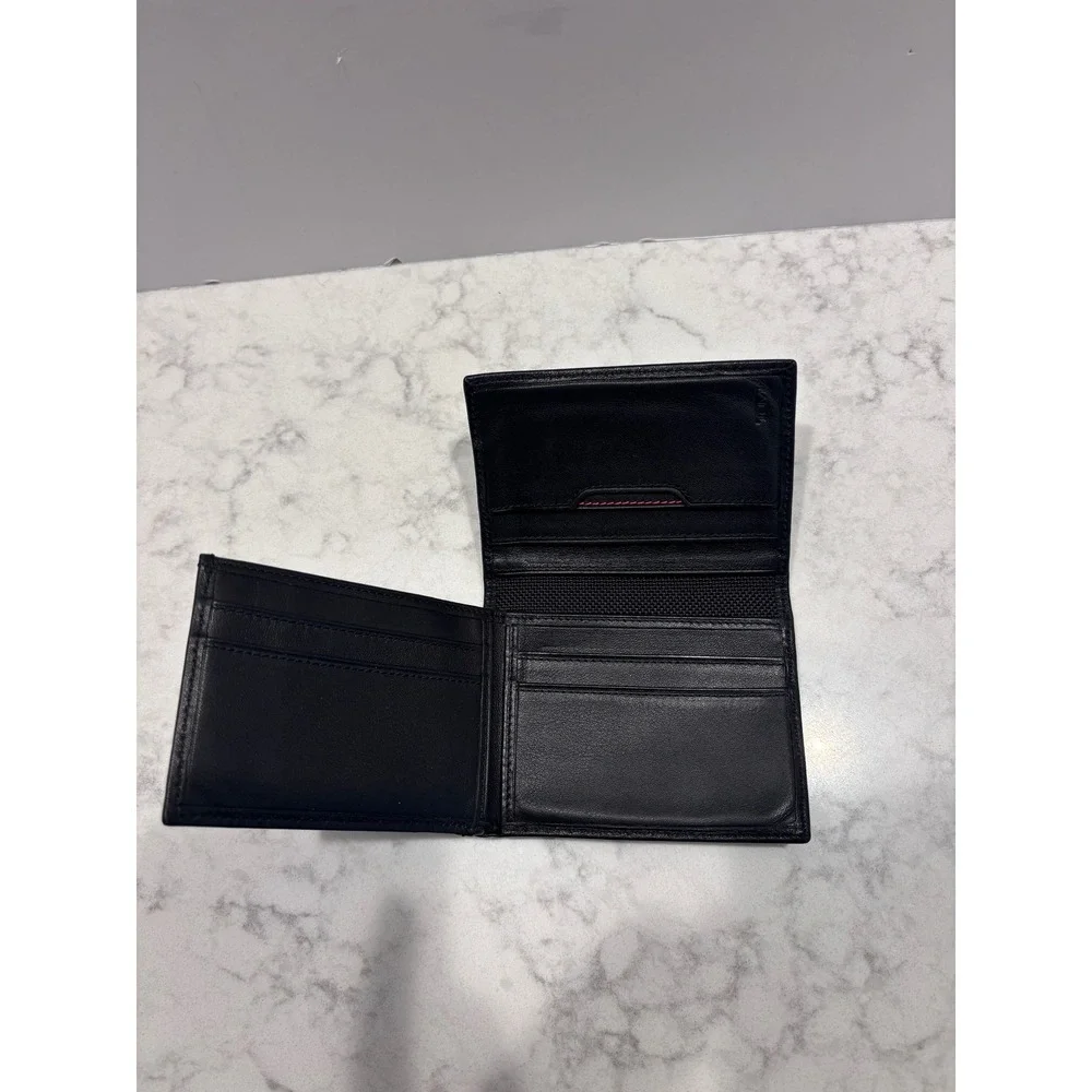 Tumi Mens Black Leather Bifold Wallet ID Window Card Case Minimalist Carry